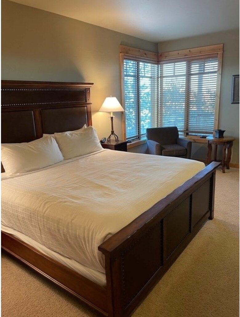 Sage Canyon Luxury 2BR Cabin - Powell Butte, Oregon