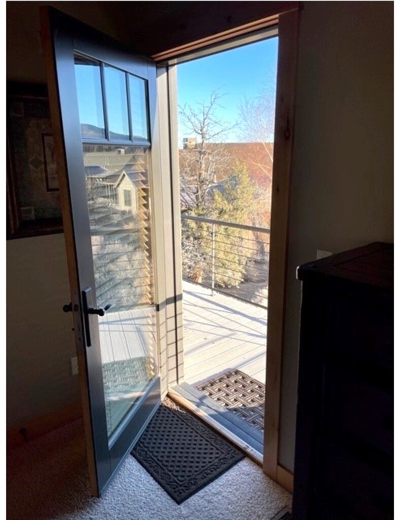 Sage Canyon Luxury 2BR Cabin - Powell Butte, Oregon
