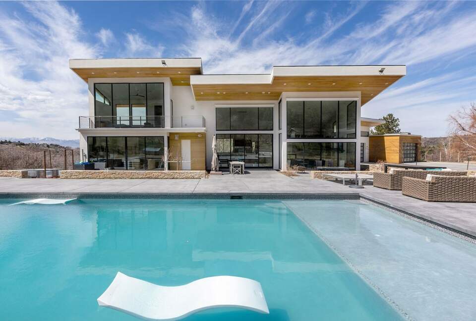 Modern Mountain View - Sandy, Utah