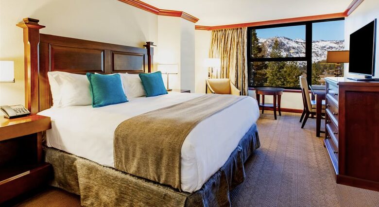 Resort at Squaw Creek w/ Ski-In/Ski-Out Access! - Olympic Valley, California