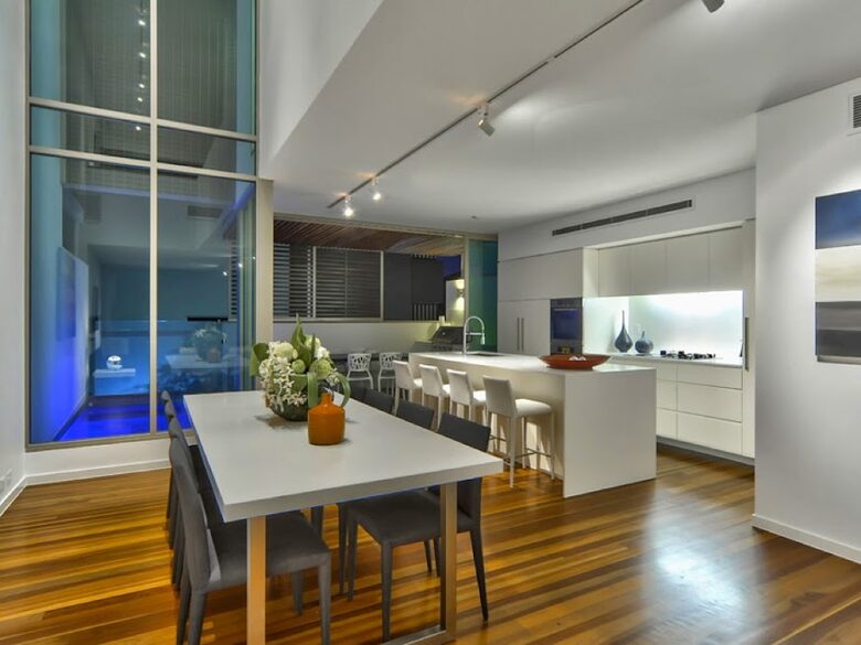 SANDS designer town house - Brisbane, Australia