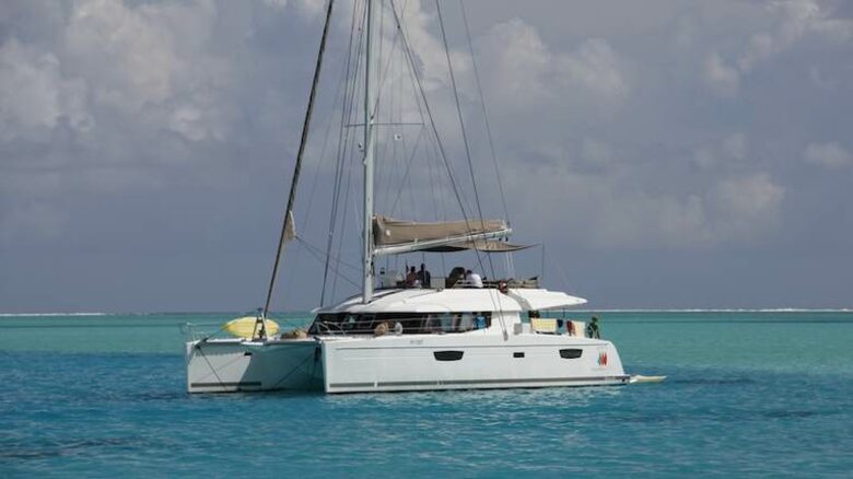 All-Inclusive 7-night TradeWinds AQUA Experience in British Virgin Islands on TW60 Catamaran with Crew - Tortola, Virgin Islands, British