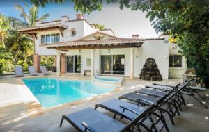 Casa Blanca Beach House (Playa's #1 Vacation Rental) - Playa del Carmen, Mexico