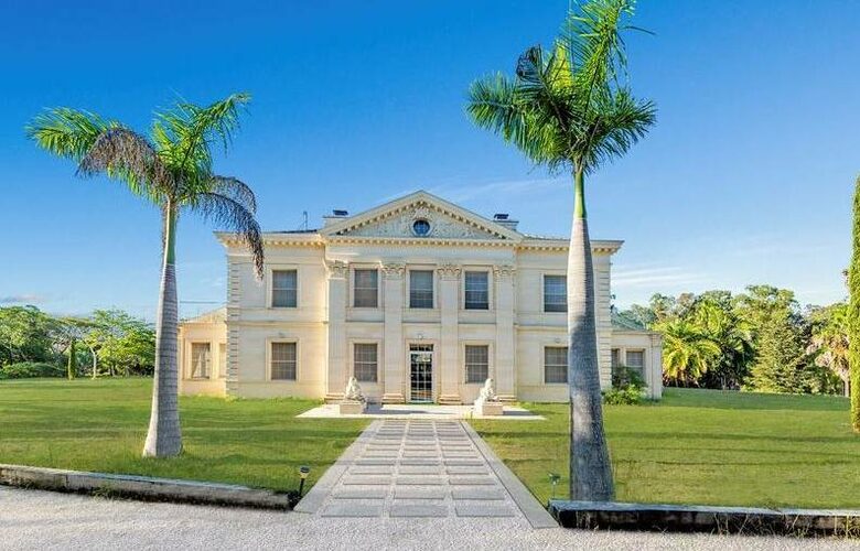 The Chateau on Wallis Island (R) - Wallis Lake, Australia