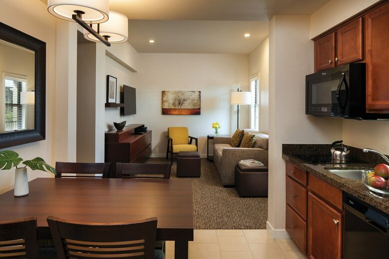 Home exchange at Westin Desert Willow Villas, kitchenette
