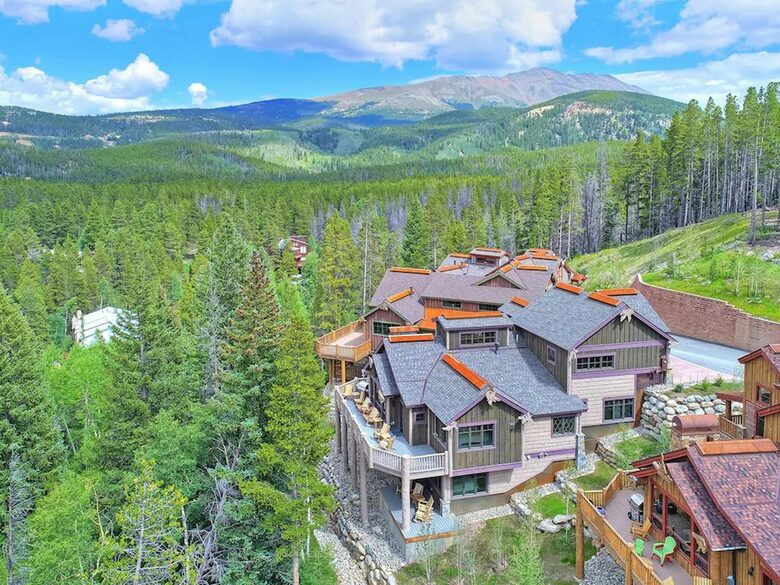 Home exchange in Breckenridge CO, aerial view of the estate