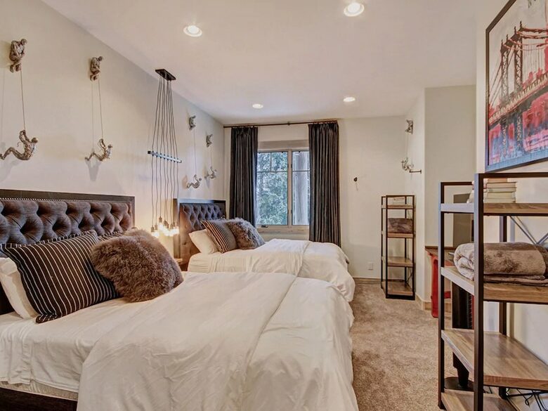 Home exchange in Breckenridge CO, lower level master with 2 queen beds