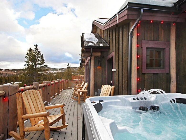 Home exchange in Breckenridge CO, deck with hot tub and seating