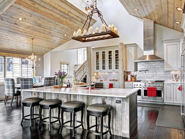 Home exchange in Breckenridge CO, kitchen with bar seating for 4