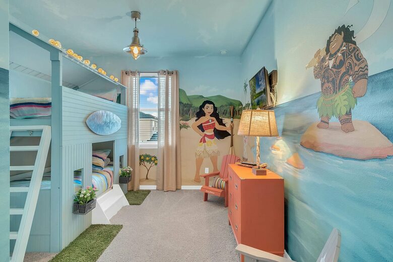 Home exchange in Kissimmee FL, Moana themed room with twin bunk bed