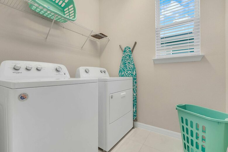 Home exchange in Kissimmee FL, laundry room