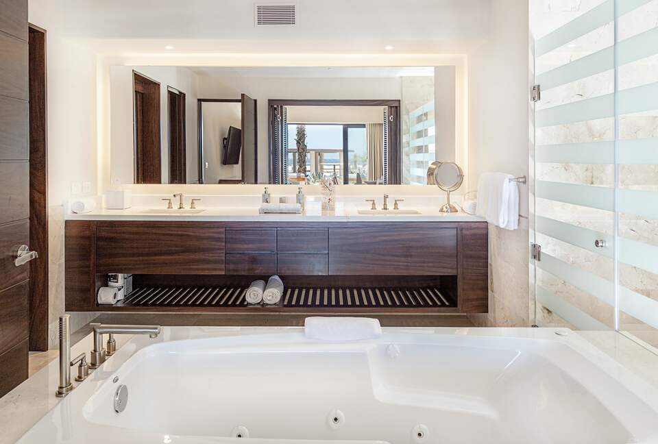 Diamante Ocean Club Residences - Two Bedroom Sapphire Suite - Baja California Sur, Mexico
