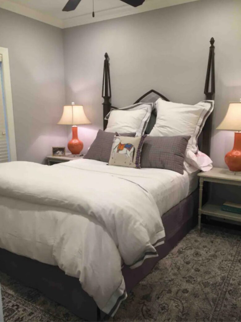 Home exchange in Auburn AL, second guest bedroom with queen-size bed