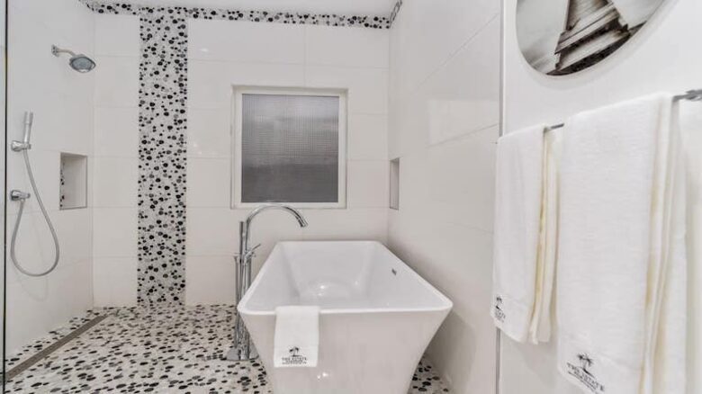 The Estate - Palm Springs **Splash House Weekends Available** - Palm Springs, California