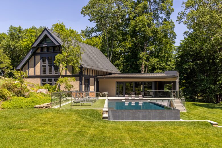 Carriage House - Hyde Park, New York