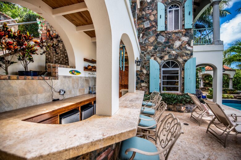 Home exchange in St John USVI, outdoor bar that seats 4