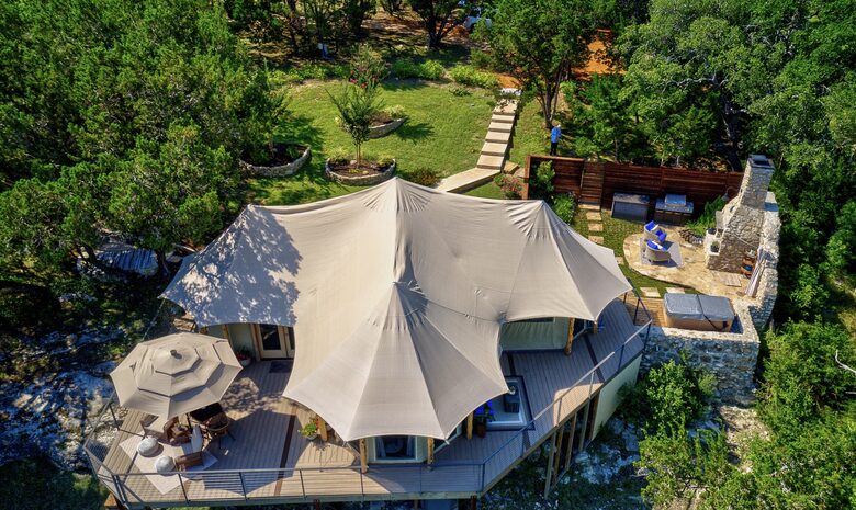 Firesong Ranch and Glamping - The Casita and Ndotto - Spicewood, Texas