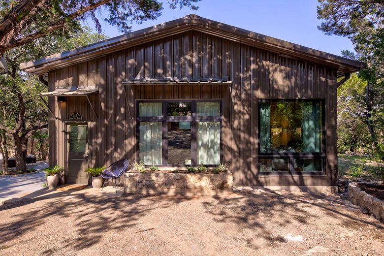 Home exchange in Spicewood TX with private entrance