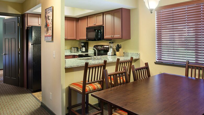 Home exchange at Christmas Mountain Village, 2 bed villa kitchen