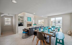 Intercambio de casas en Oxnard (California), comedor abierto al salón