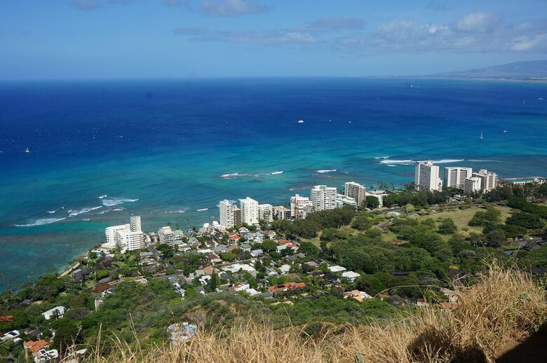 Home exchange in Honolulu HI overlooking Waikiki Beach