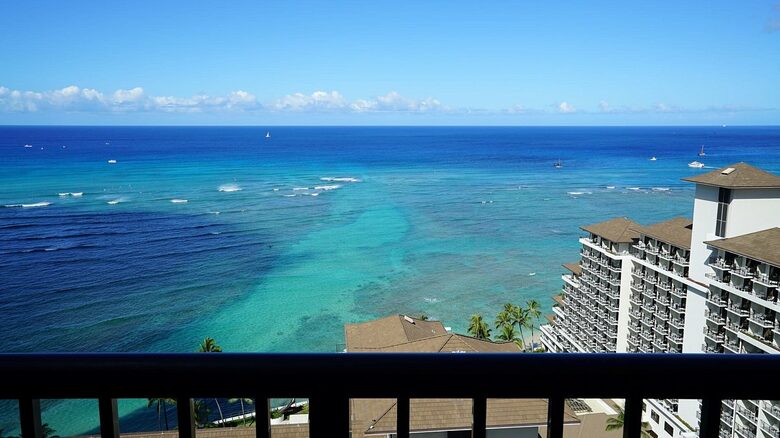 Home exchange in Honolulu HI, views of Waikiki Beach from lanai