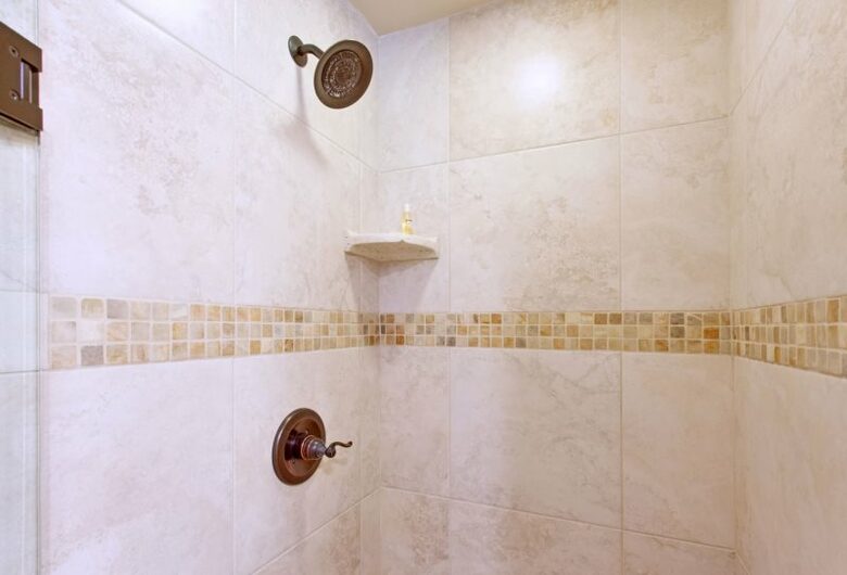 Lower bath shower