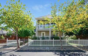 Downtown Napa Valley Hidden Gem - Napa, California