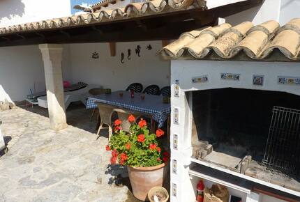 Picturesque Spanish finca "Las Rosas" - Port de Pollenca, Spain