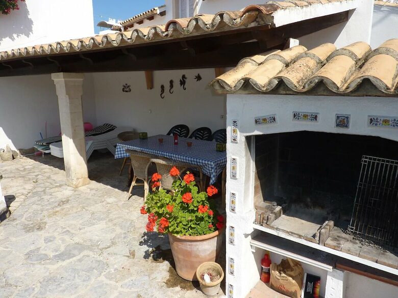 Picturesque Spanish finca "Las Rosas" - Port de Pollenca, Spain