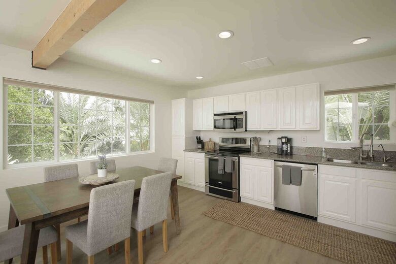DateFarm 54 - Private and Gated, Central to Polo and Horse Park - Thermal, California