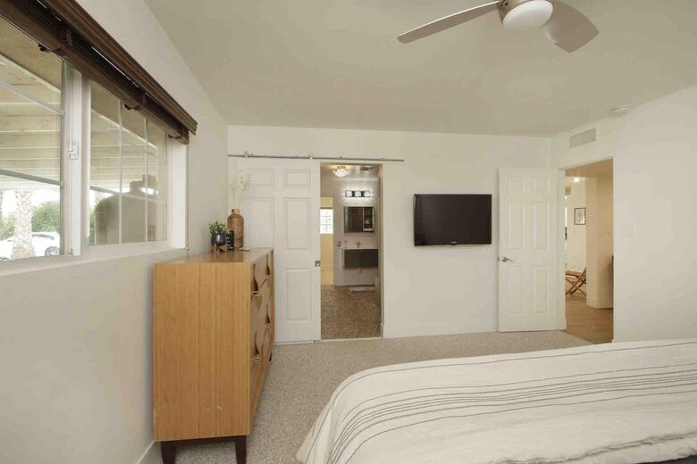 DateFarm 54 - Private and Gated, Central to Polo and Horse Park - Thermal, California