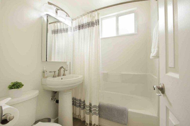 DateFarm 54 - Private and Gated, Central to Polo and Horse Park - Thermal, California