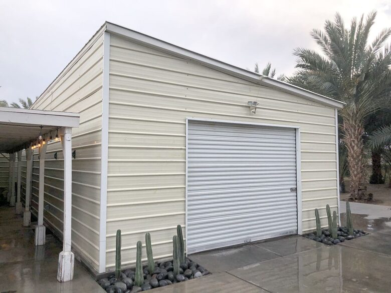 DateFarm 54 - Private and Gated, Central to Polo and Horse Park - Thermal, California