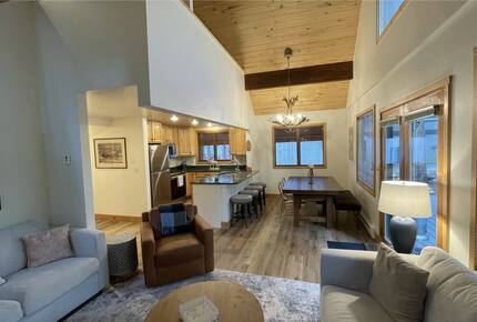 Breckenridge Modern Cabin Escape - Breckenridge, Colorado