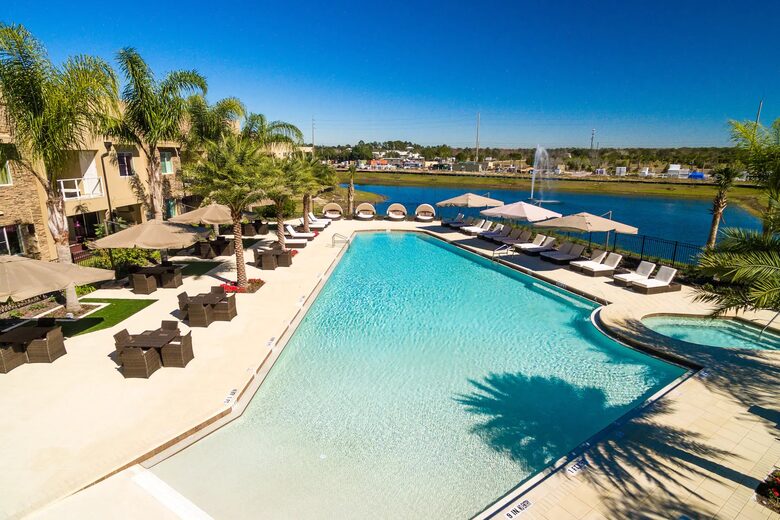Disney Magic Village 4 BR Townhome - Kissimmee, Florida