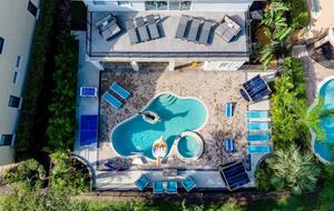 Luxury Reunion Resort Gathering Villa - Kissimmee, Florida