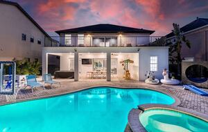 Luxury Reunion Resort Gathering Villa - Kissimmee, Florida