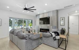 Luxury Reunion Resort Gathering Villa - Kissimmee, Florida