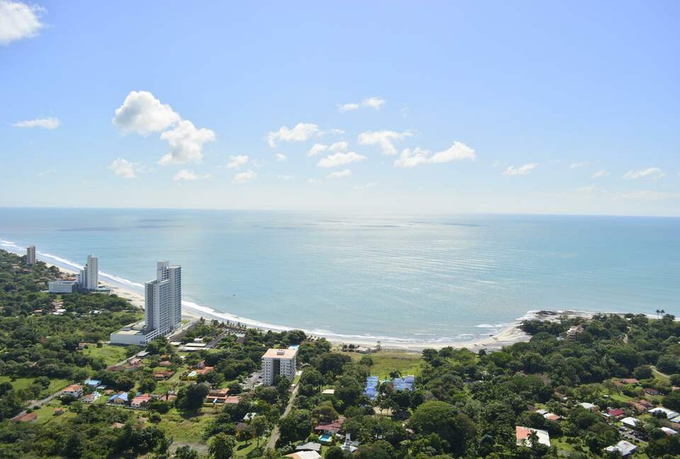 Royal Palm Oceanfront Penthouse - Nueva Gorgona, Panama