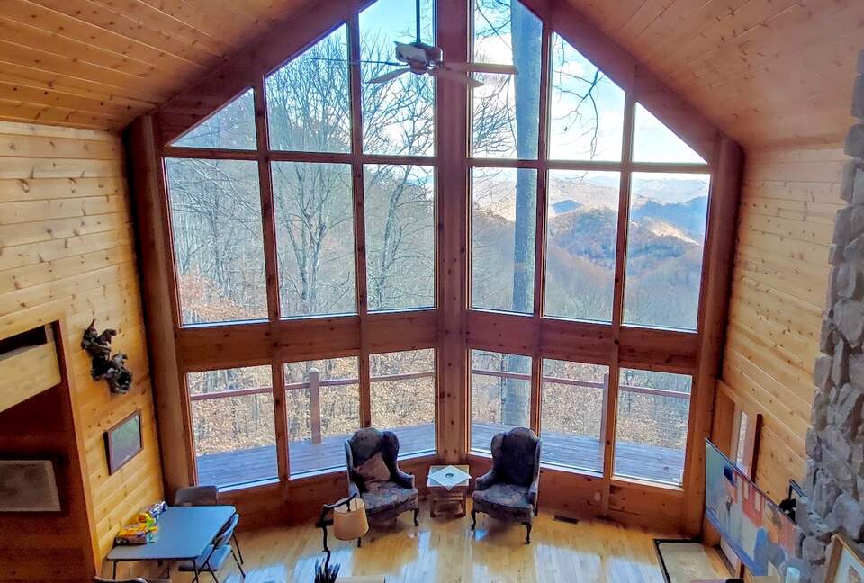 Dancing Wolf Lodge - Maggie Valley, North Carolina