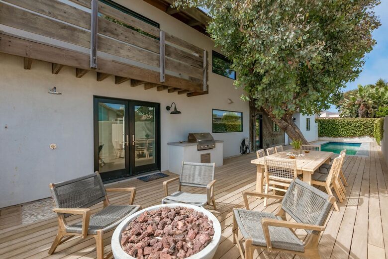 Ventura Designer Beach House on the Sand - Ventura, California