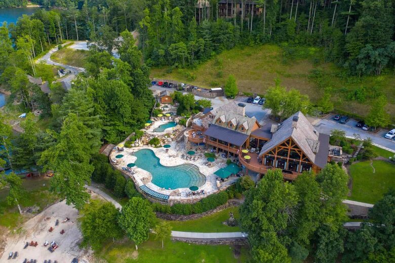 Walk to Lake Club Amenities within 100 Yards of Our Cottage