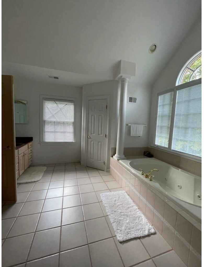 Large McLean Luxe - Mclean, Virginia