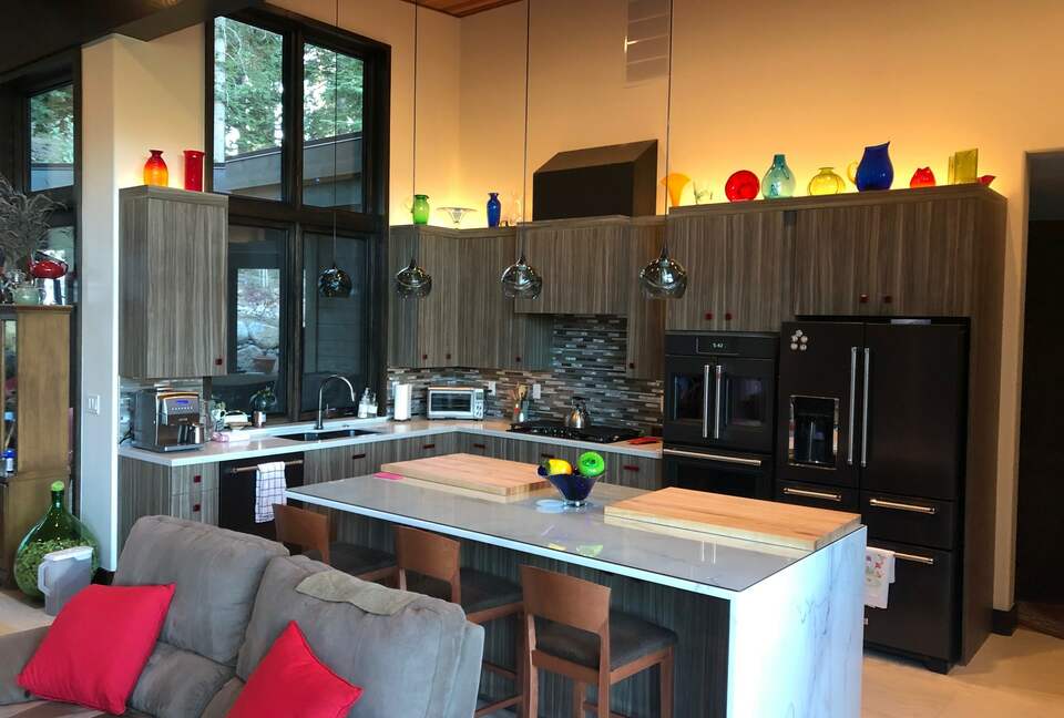 Glades Run Northstar Home — Ski-in / Ski-out - Northstar, California