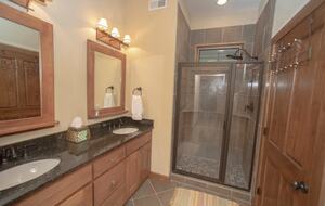 Southshore Lodge — Bear Lake - Tuckasegee, North Carolina