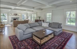 Elegant Country Estate - Newtown, Connecticut