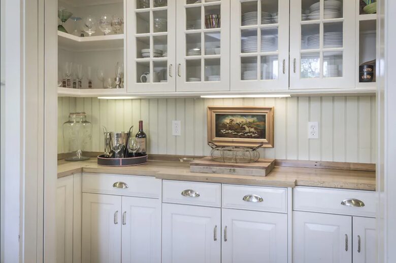 Elegant Country Estate - Newtown, Connecticut