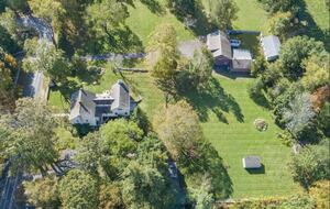 Elegant Country Estate - Newtown, Connecticut