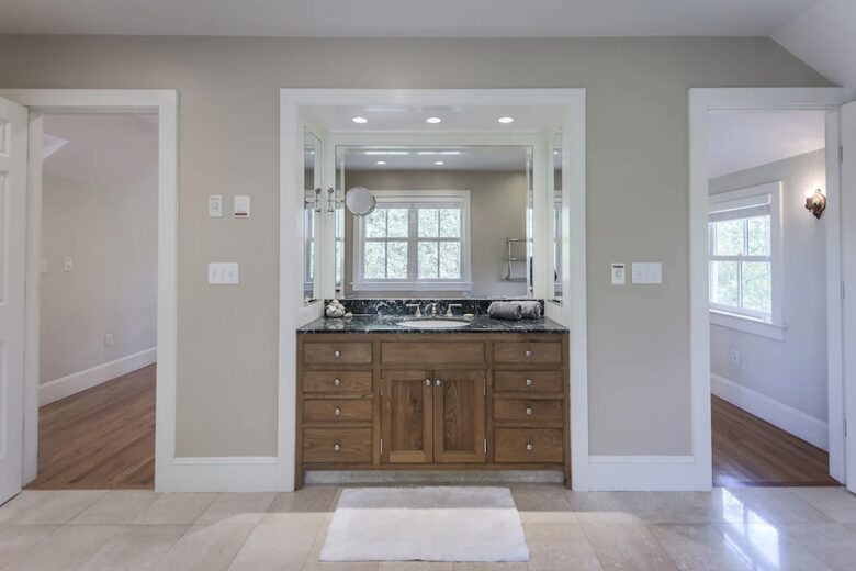 Elegant Country Estate - Newtown, Connecticut